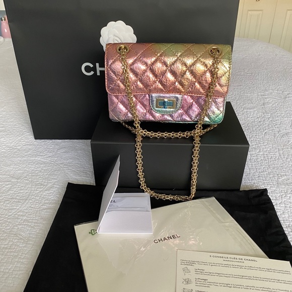 ‼️SOLD‼️NEW 20A CHANEL REISSUE 2.55 RAINBOW MINI - Picture 2 of 14